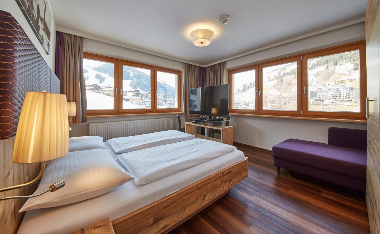 Johanneshof - Dein Mountain Wohlfuehlhotel ザールバッハ・ヒンターグレム エクステリア 写真
